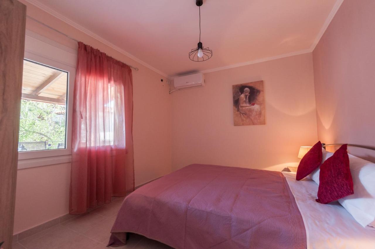 Central Apartment *